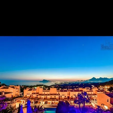 Wonderful Seaviews Only Adults Apartment