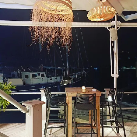 Wonderful Seaviews Only Adults Апартаменты *